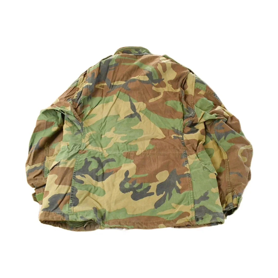 Vintage 1980s Military Camo Jacket Men's Small Short from propervintagecanada