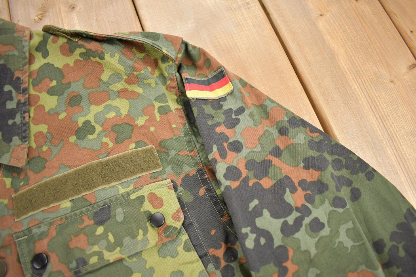 Vintage 1980s Military Camouflaged Jacket Men's Medium from propervintagecanada
