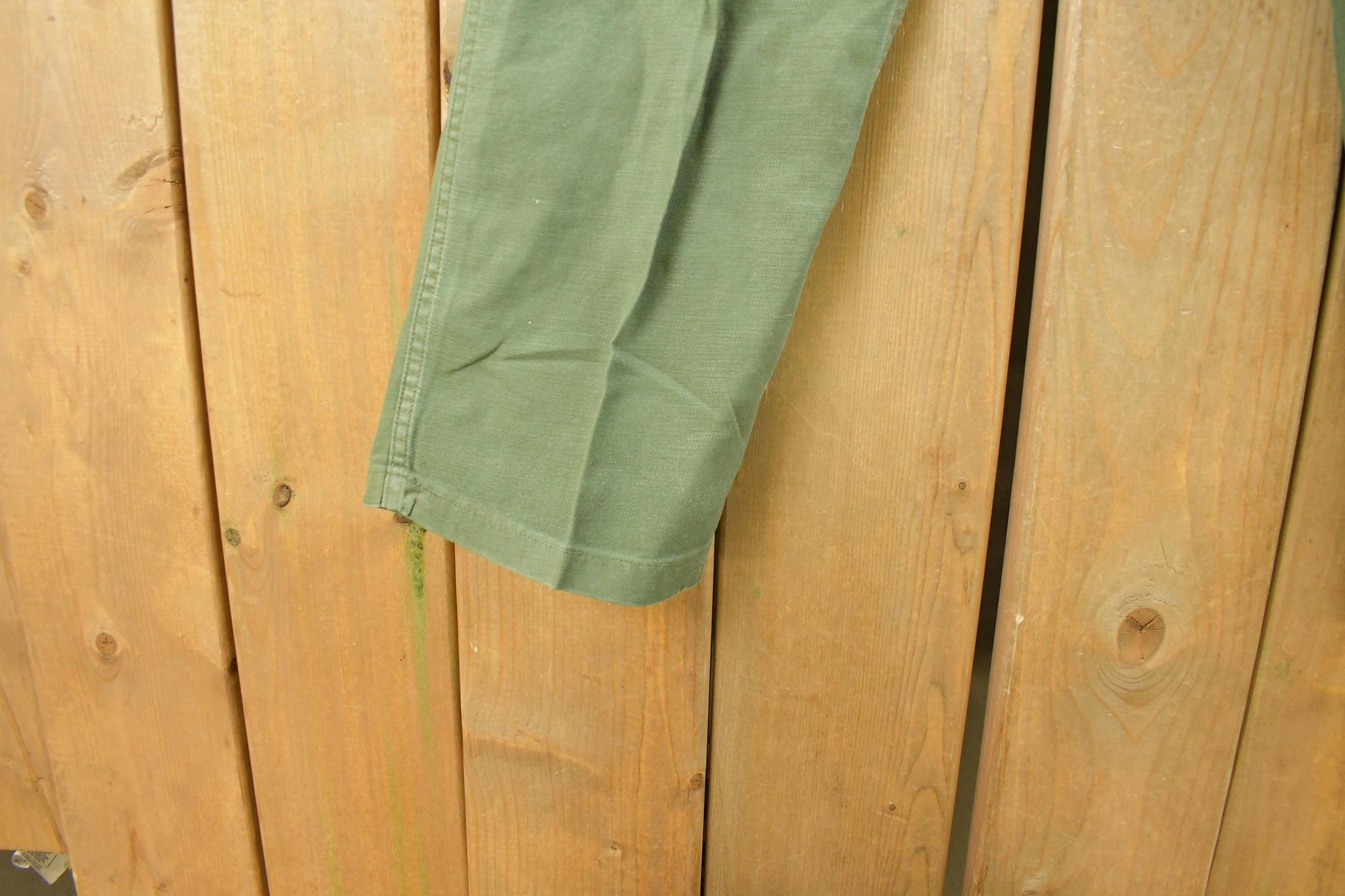 Vintage 1980s Military OG-107 Starched Sateen Fatigue Pants Men's 31 x 32 from propervintagecanada