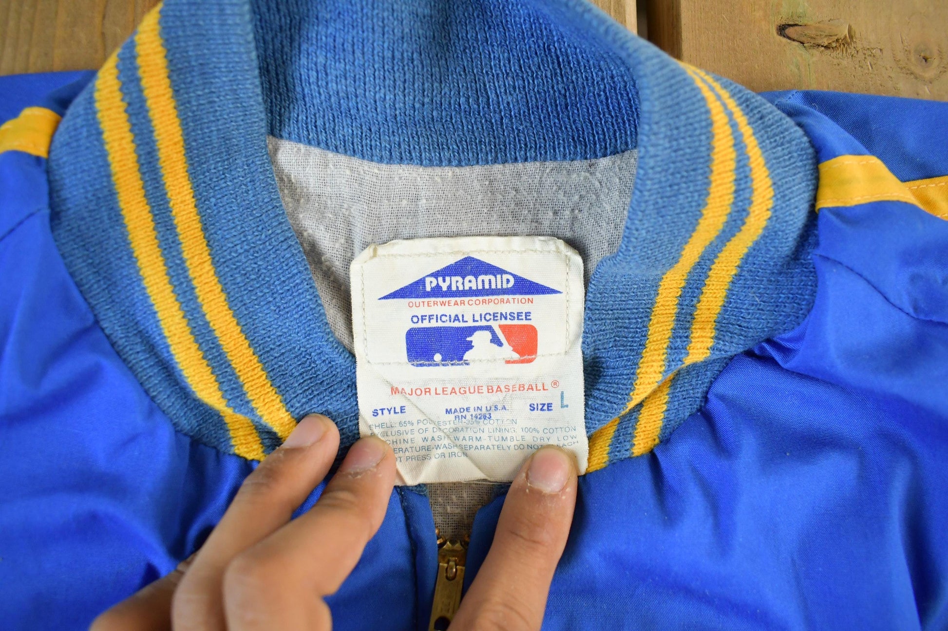 Vintage 1980s Milwaukee Brewers MLB Pyramid Windbreaker Jacket Men's Large from propervintagecanada