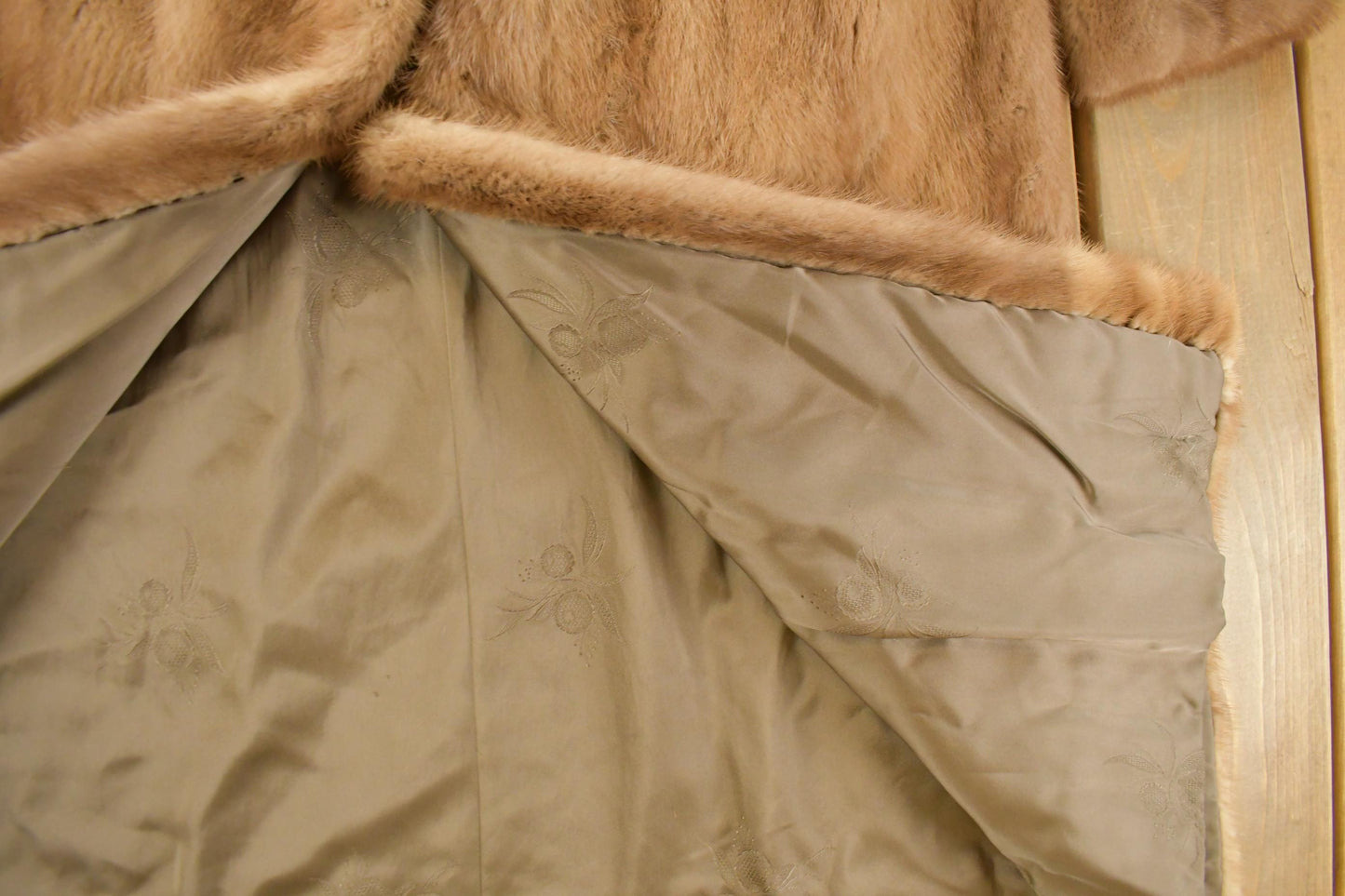 Vintage 1980s Mink Fur Coat Women's Large from propervintagecanada
