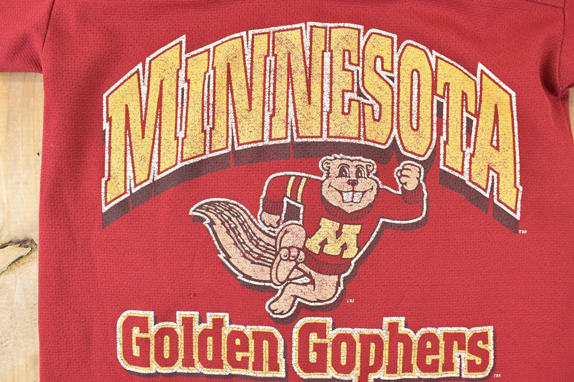Vintage 1980s Minnesota Golden Gophers Collegiate T-Shirt Youth S from propervintagecanada