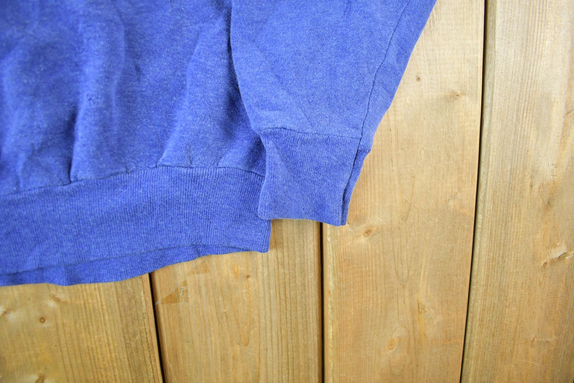 Vintage 1980s Montgomery Ward Blank Crewneck Sweatshirt Women's S from propervintagecanada