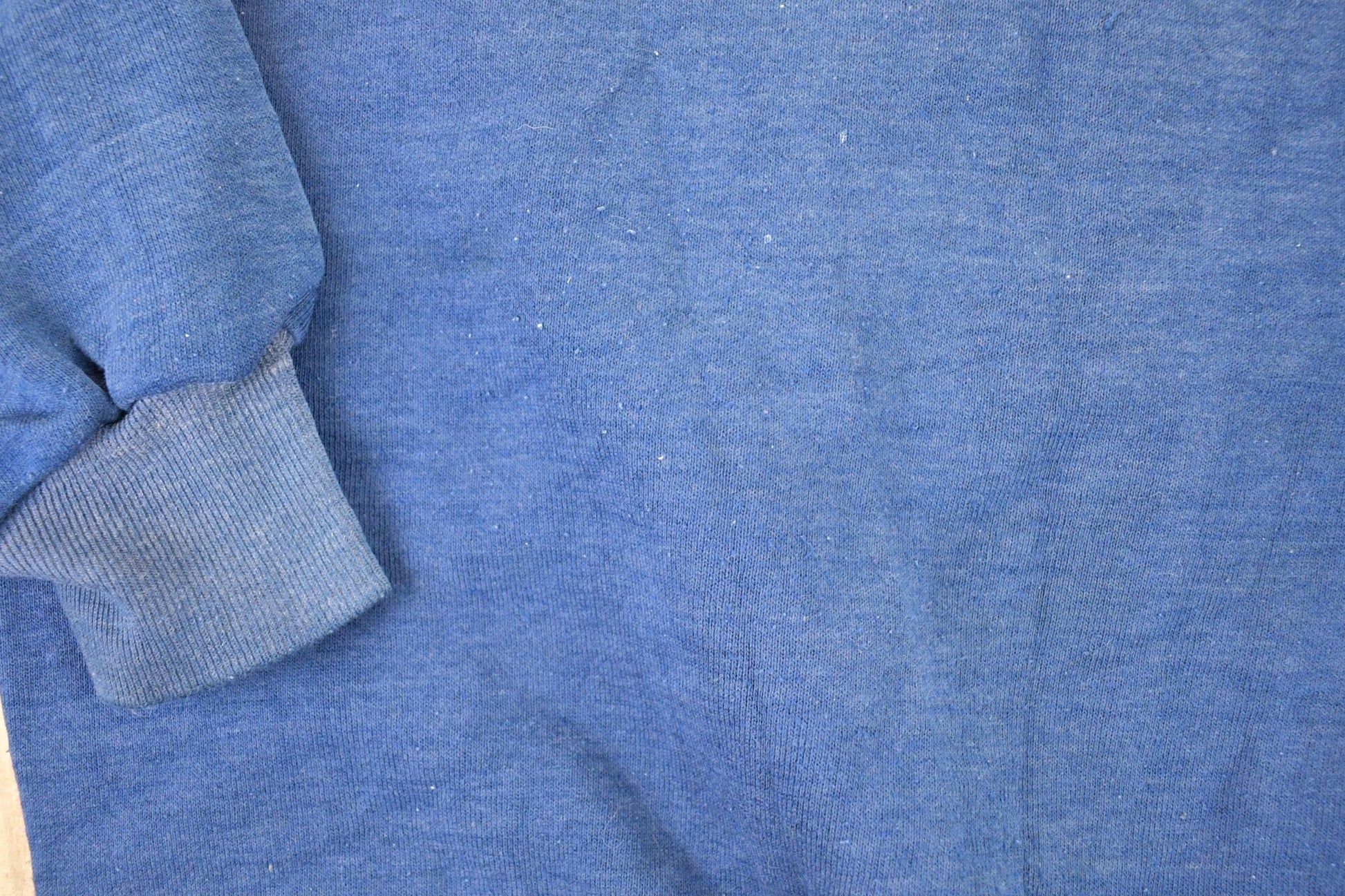 Vintage 1980s Navy Blank Crewneck Sweatshirt Women's L from propervintagecanada