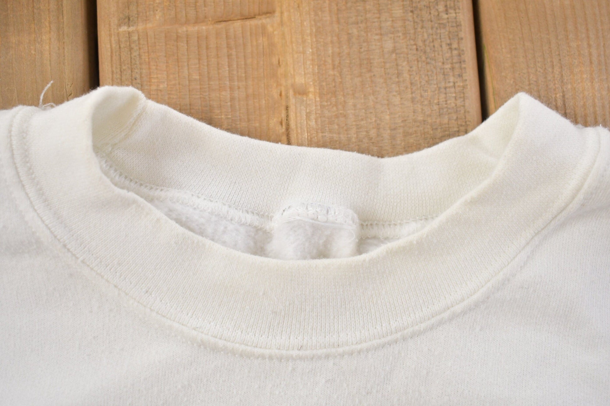 Vintage 1980s No Scrubs Crewneck Sweatshirt Men's Medium from propervintagecanada