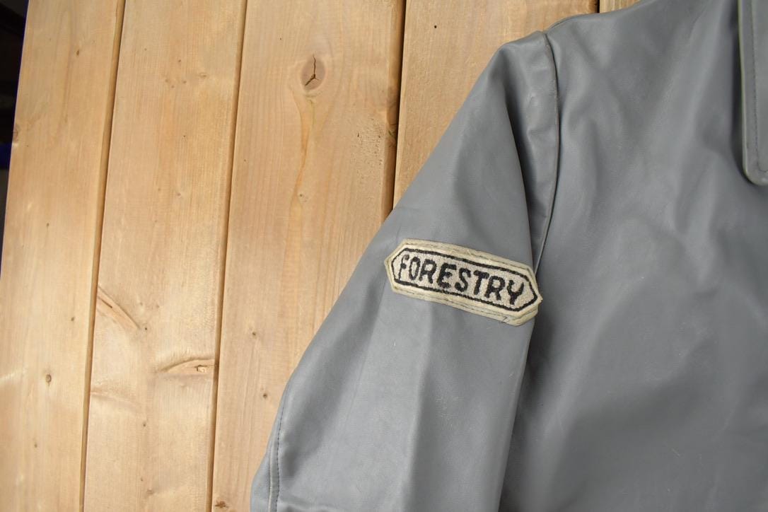 Vintage 1980s Ontario Hydro Frankford Leather Work Jacket Made In Canada Men's Large from propervintagecanada