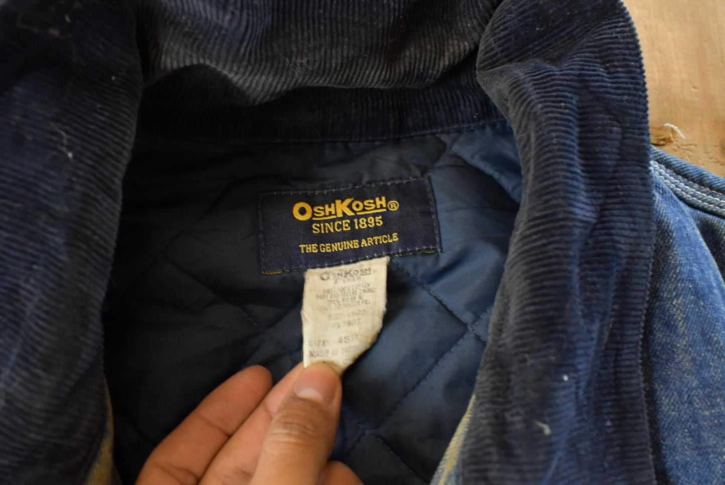 Vintage 1980s Osh Kosh B'Gosh Denim Full Zip Work Jacket Men's L / Sun Faded Distressed / 80s USA Work Wear / Vintage Jean Jacket from propervintagecanada
