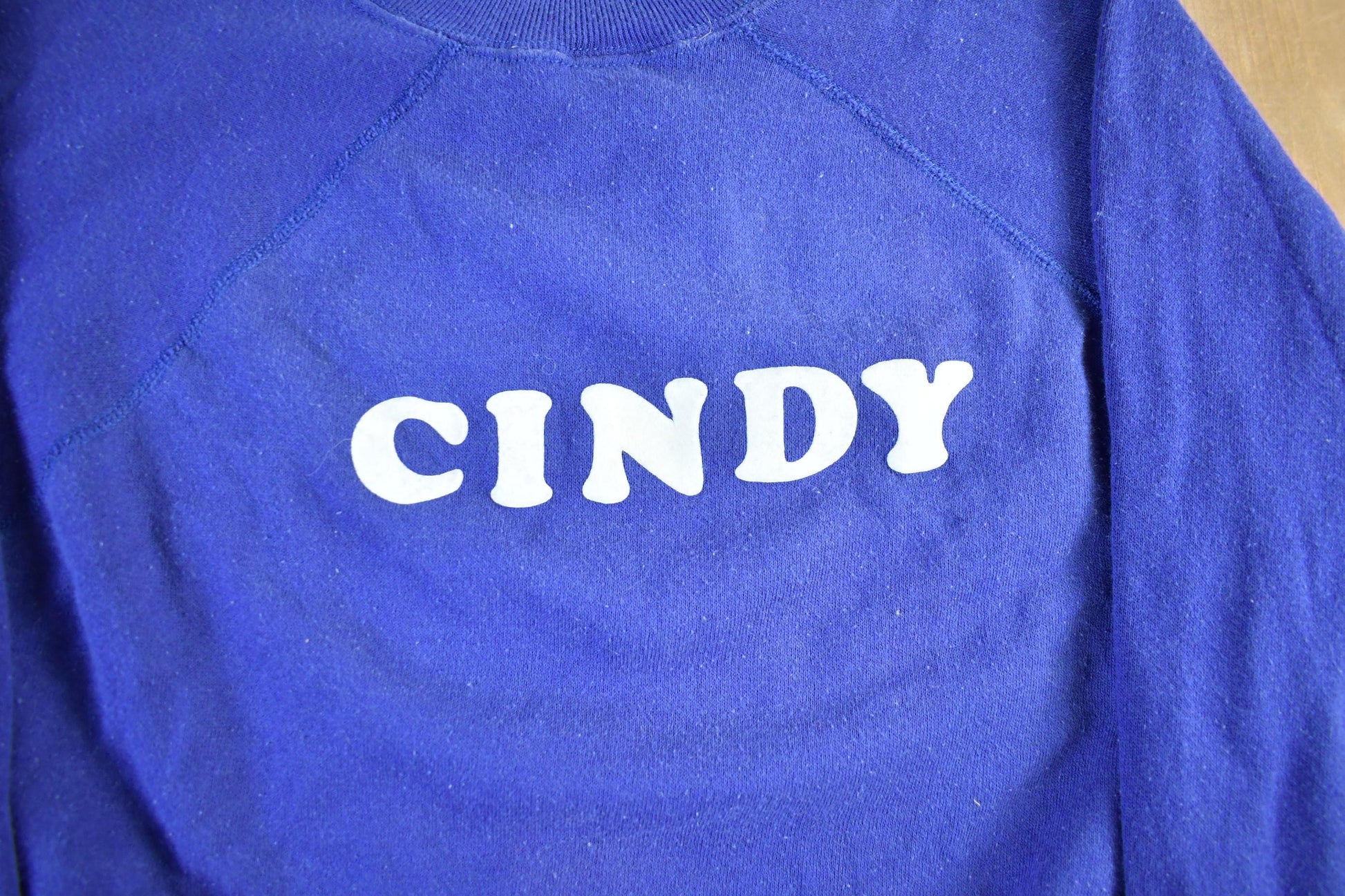 Vintage 1980s Parasport Cindy Blank Crewneck Sweatshirt Men's Small from propervintagecanada