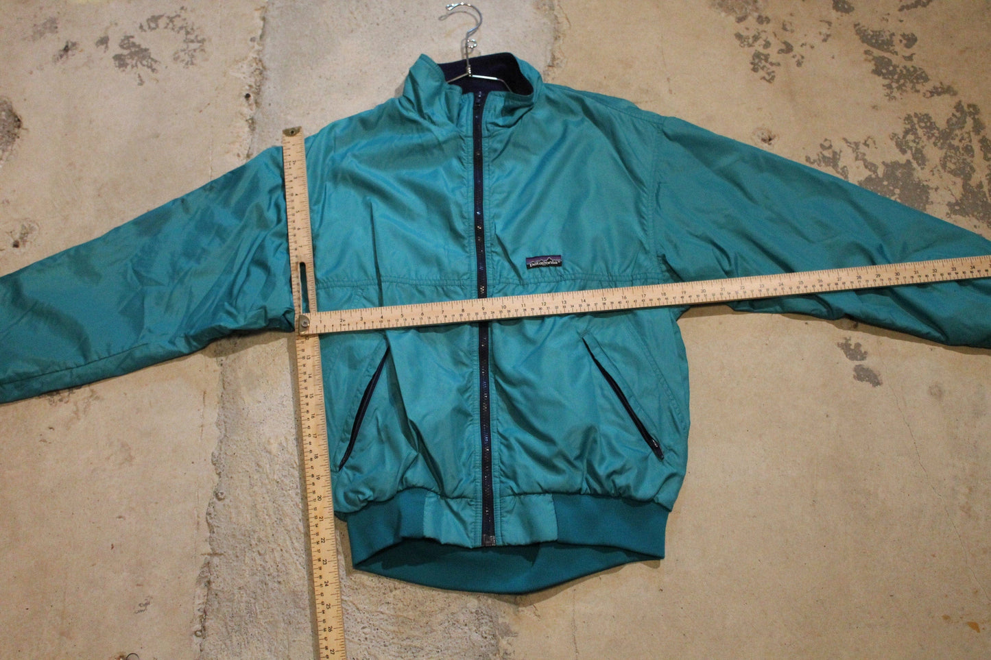 Vintage 1980s Patagonia Fleece Lined Windbreaker Men's Large from propervintagecanada