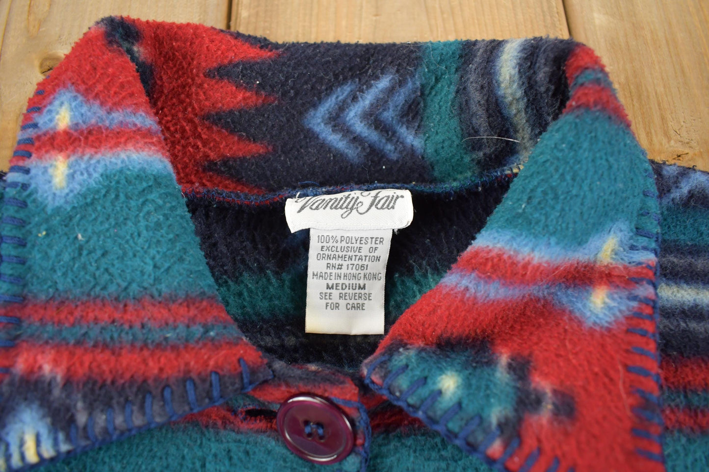 Vintage 1980s Pattern Fleece Button Up Women's M from propervintagecanada