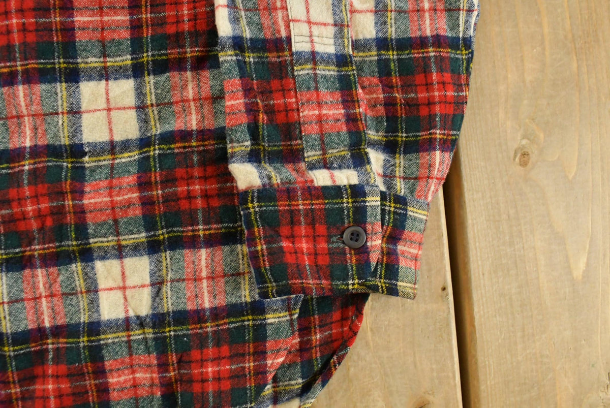Vintage 1980s Pendleton Wool Flannel Button Up Shirt Men's M from propervintagecanada