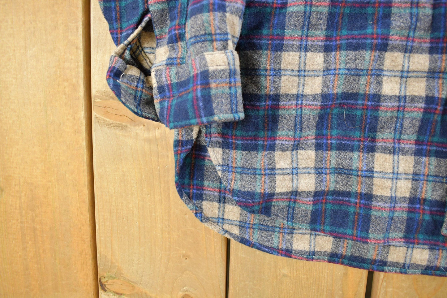 Vintage 1980s Pendleton Wool Flannel Button Up Shirt Men's Medium / 80s Button Up / Vintage Pendleton / True Vintage / Outdoors from propervintagecanada