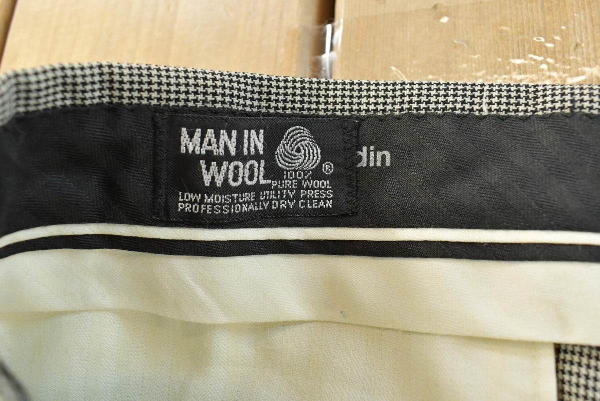 Vintage 1980s Pierre Cardin Houndstooth Pleated Wool Trousers Men's 39 x 28.5 from propervintagecanada