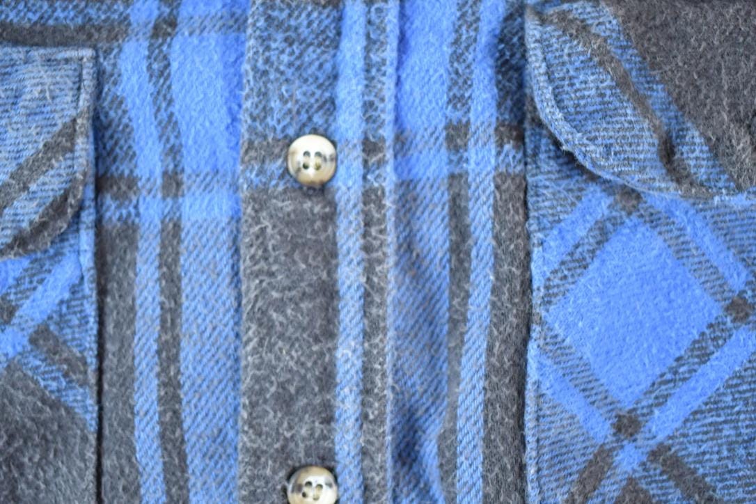 Vintage 1980s Plaid Flannel Button Up Shirt Mens XL from propervintagecanada