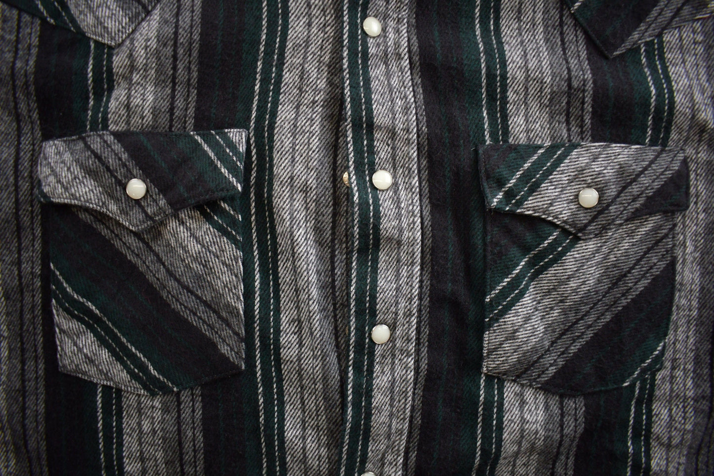 Vintage 1980s Saddle King Western Plaid Button Up Shirt Made In USA Men's Large from propervintagecanada