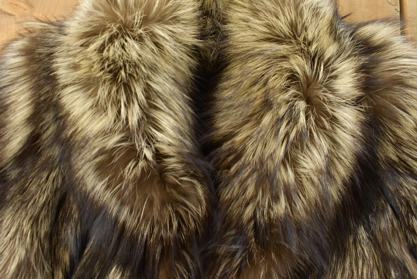 Vintage 1980s Saga Fox Fox Fur Jacket Adult Large Men's Large from propervintagecanada