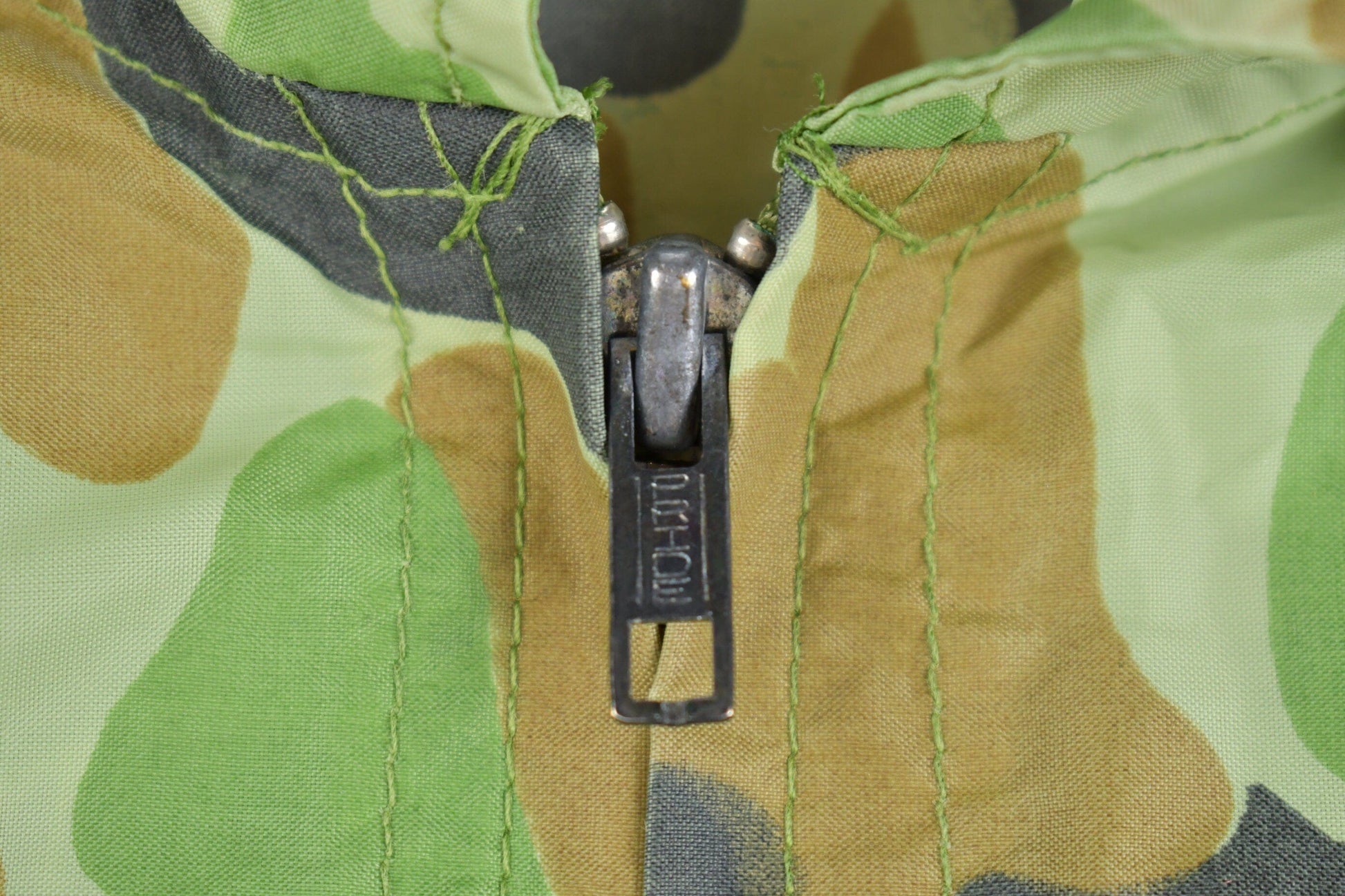 Vintage 1980s Sellers Inc Camo Windbreaker Jacket Men's Large from propervintagecanada