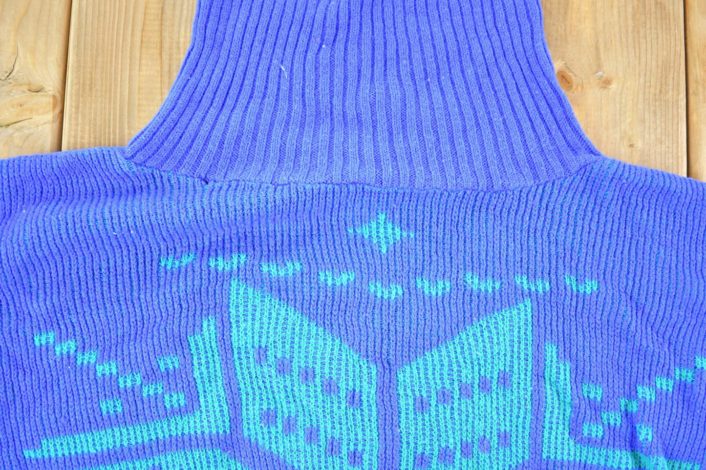Vintage 1980s Skiing Snowflake AOP Knit Abstract Pattern Turtleneck Sweater Womens L from propervintagecanada