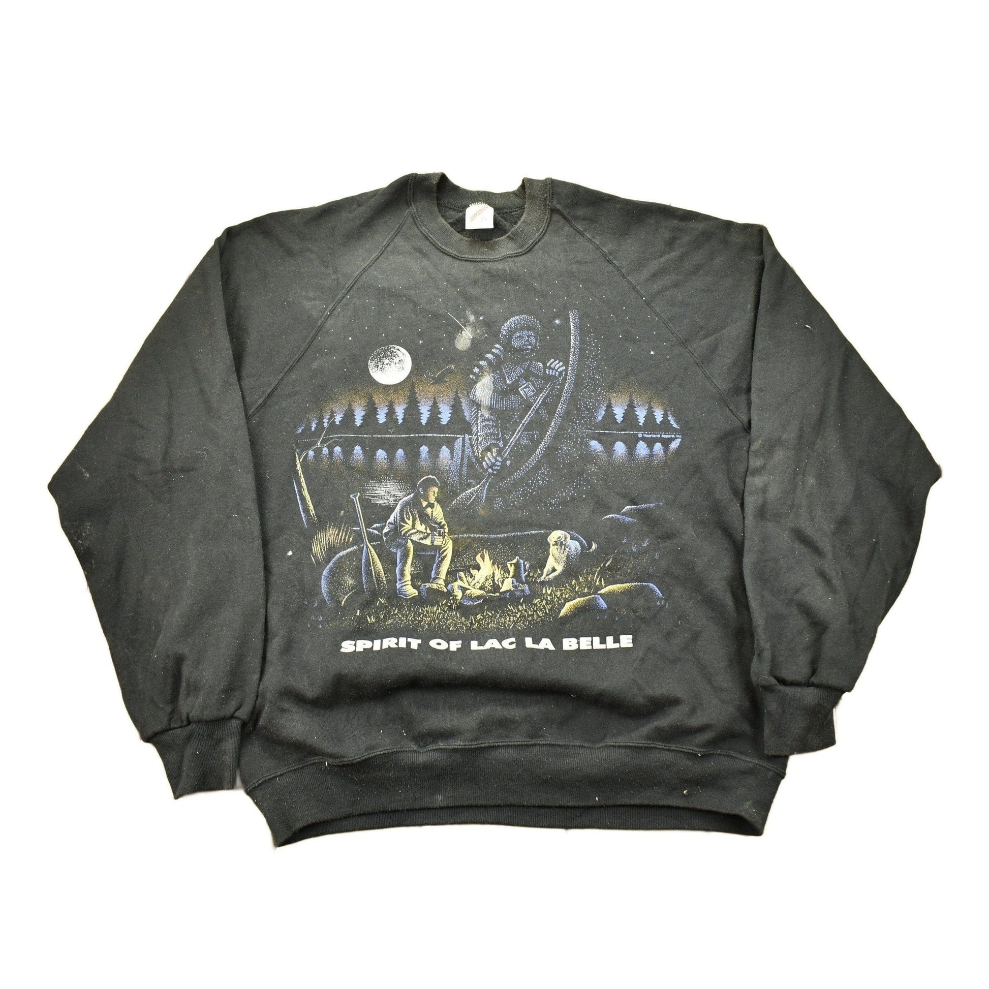 Vintage 1980s Spirit Of Lac La Belle Raglan Crewneck Men's XL from propervintagecanada