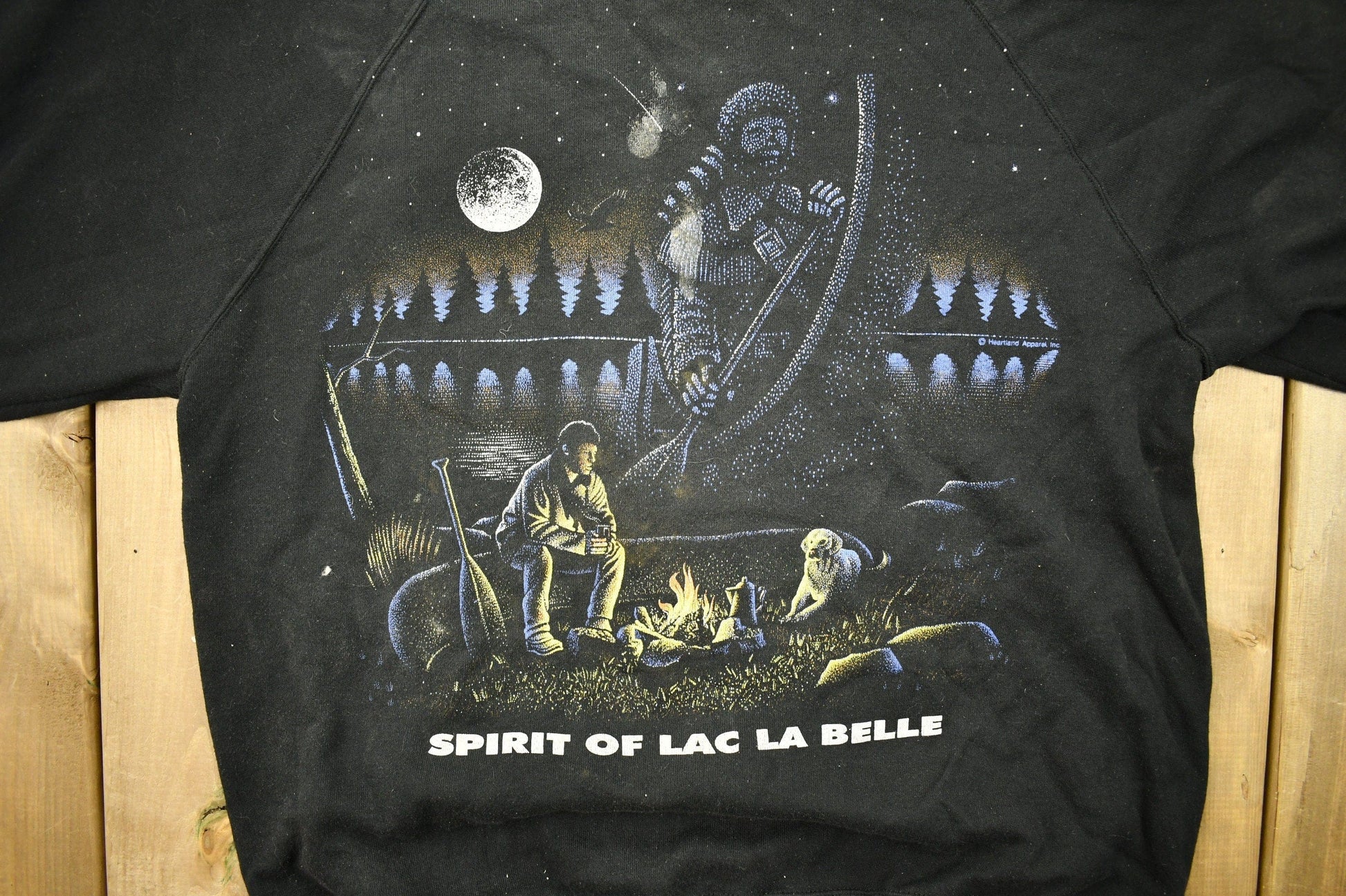 Vintage 1980s Spirit Of Lac La Belle Raglan Crewneck Men's XL from propervintagecanada