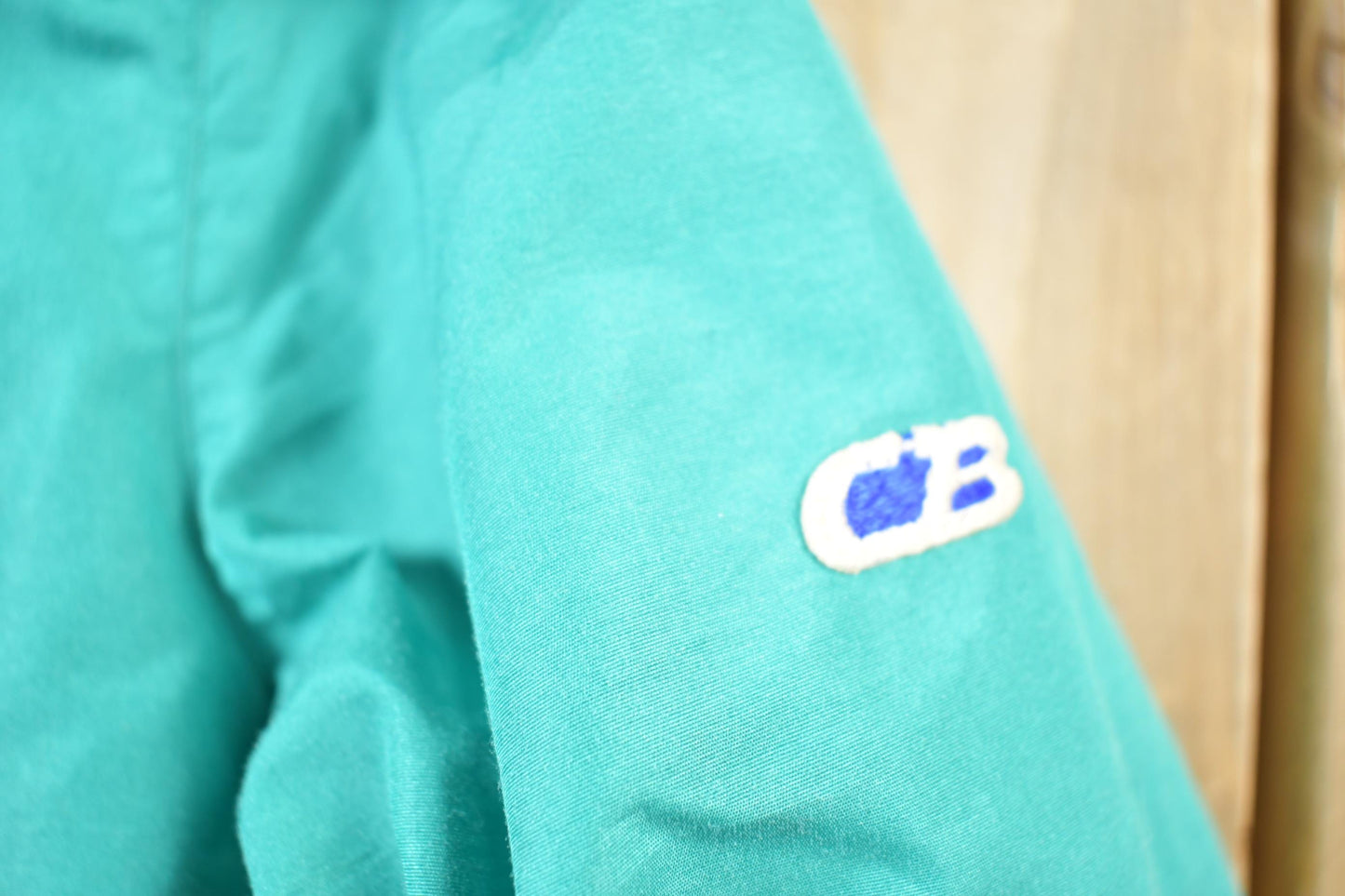 Vintage 1980s Sports B Mint Green Full Zip Windbreaker Jacket Men's Small from propervintagecanada