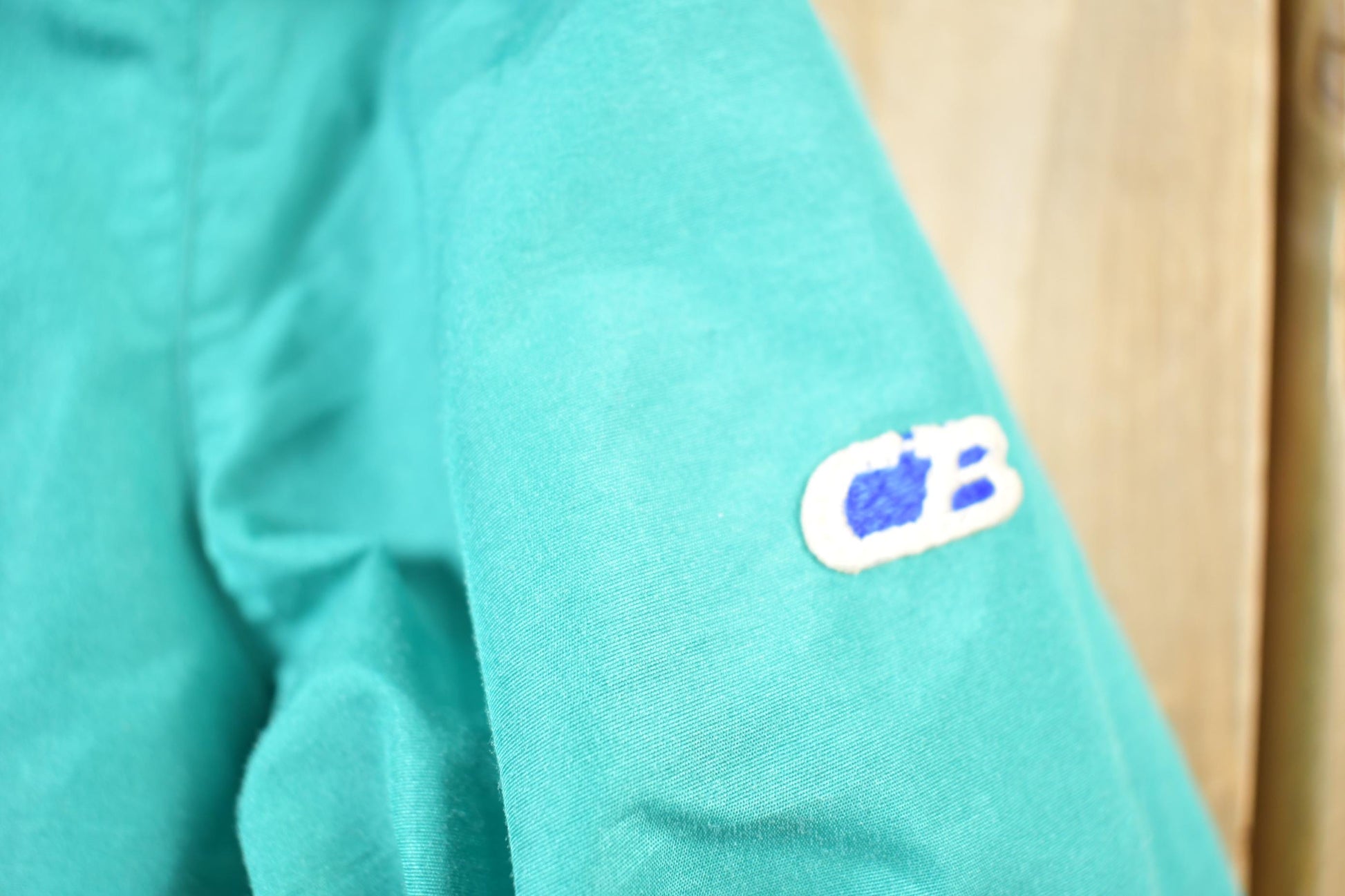 Vintage 1980s Sports B Mint Green Full Zip Windbreaker Jacket Men's Small from propervintagecanada