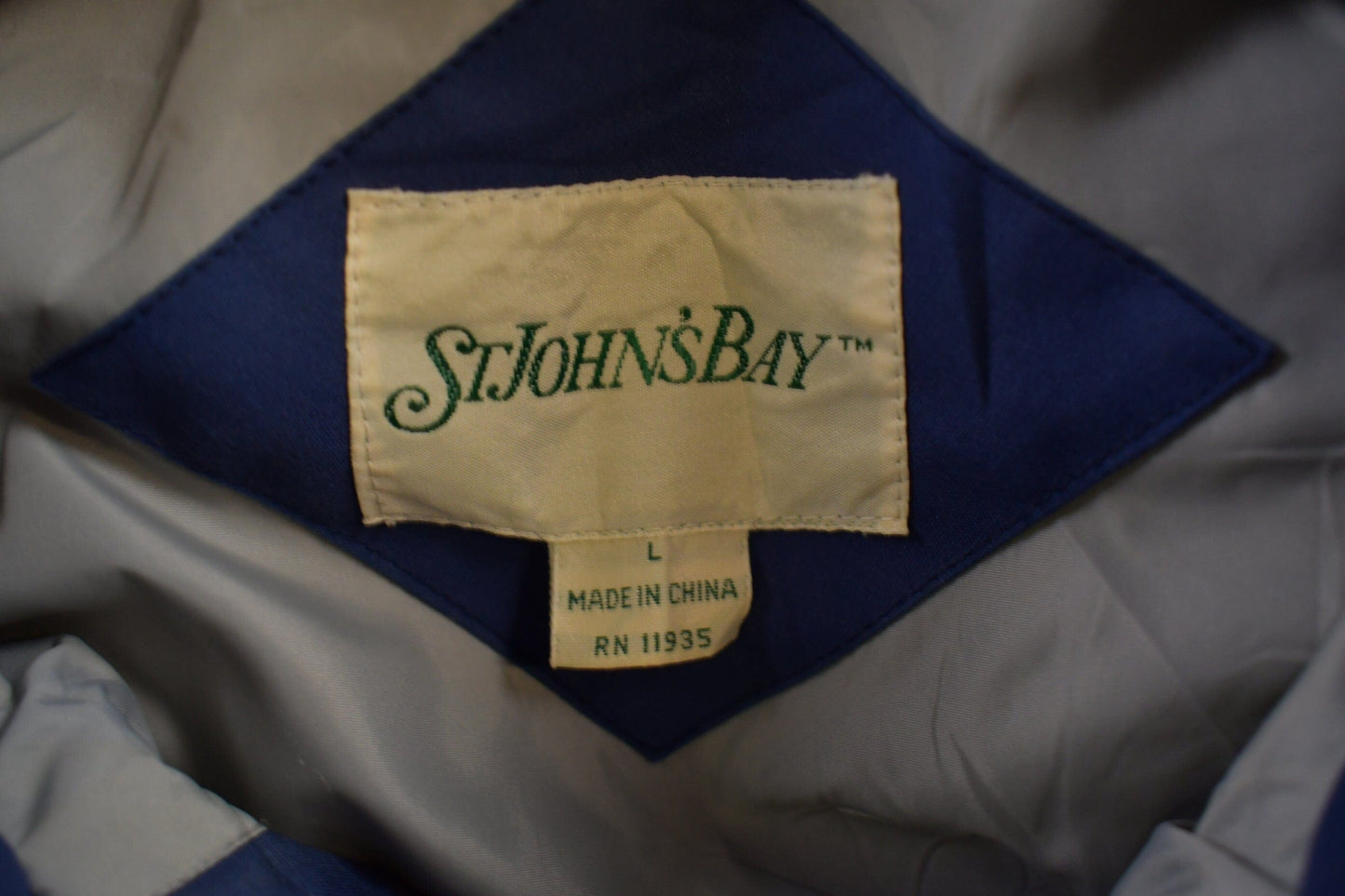 Vintage 1980s St Johns Bay Puffer Vest Men's Large from propervintagecanada