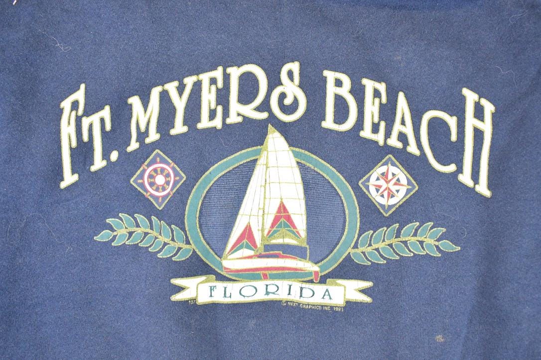 Vintage 1980s St Myers Beach Florida Graphic Print Crewneck Sweatshirt Men's L from propervintagecanada