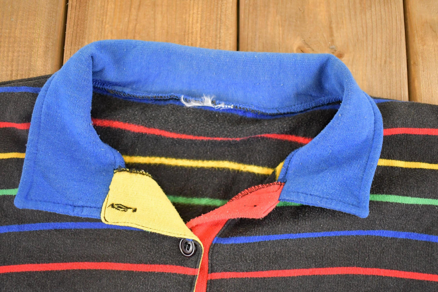 Vintage 1980s Striped Quarter Button Souvenir Crewneck Sweatshirt Men's XL from propervintagecanada