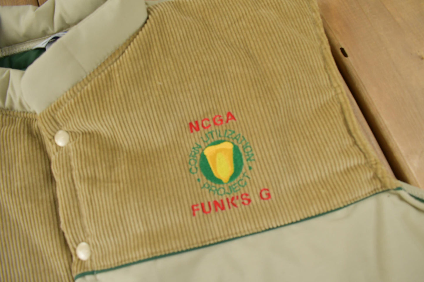 Vintage 1980s Swingster Embroidered Vest Men's 2XL from propervintagecanada