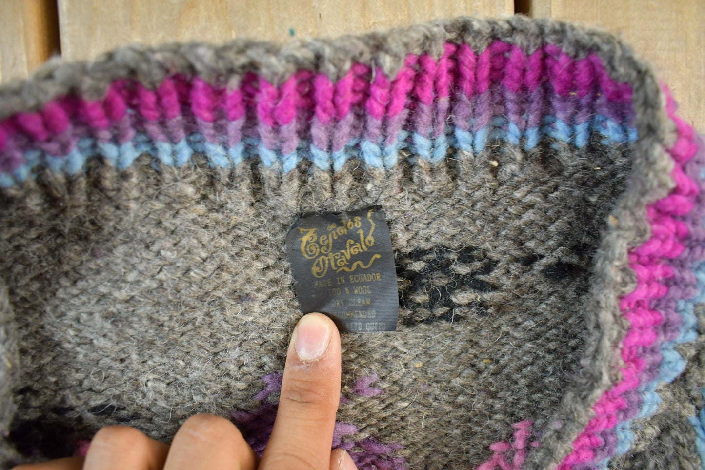 Vintage 1980s Tejidos Otavalo Wool Hand Knit Cardigan Sweater Men's L from propervintagecanada