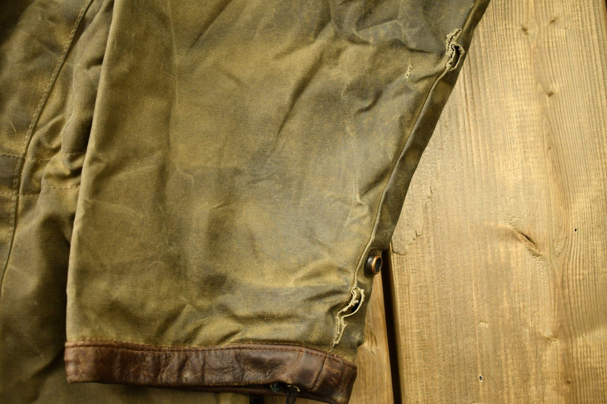 Vintage 1980s The Australia Outback Collection Waxed Leather Jacket Men's Medium from propervintagecanada