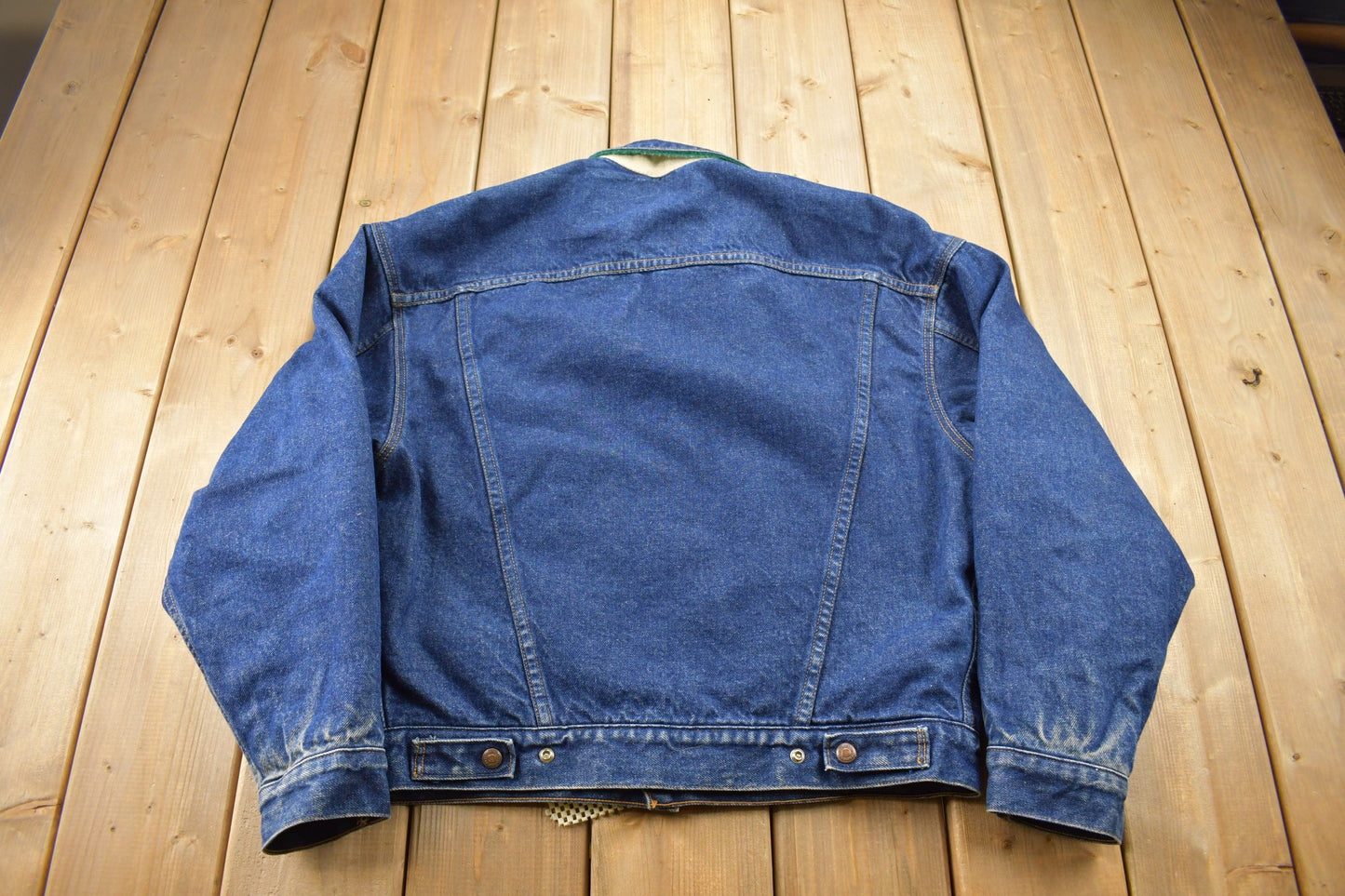 Vintage 1980s The Hudsons Bay Levi's Reversible Jean Jacket Men's Large from propervintagecanada