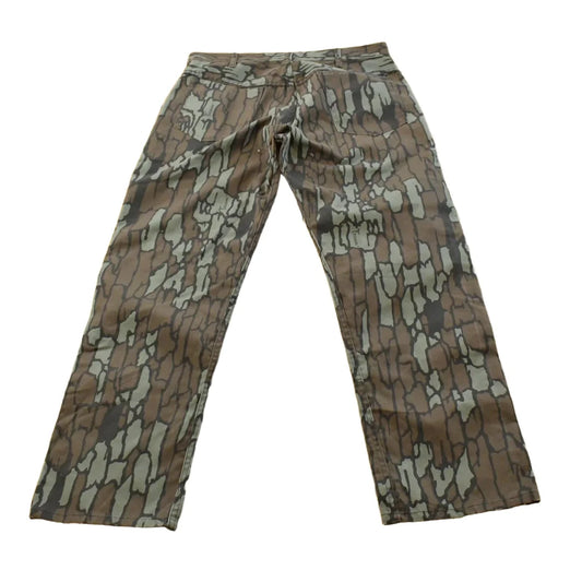 Vintage 1980s Trebark Realtree Camo Hunting Pants Men's 28 x 29 from propervintagecanada