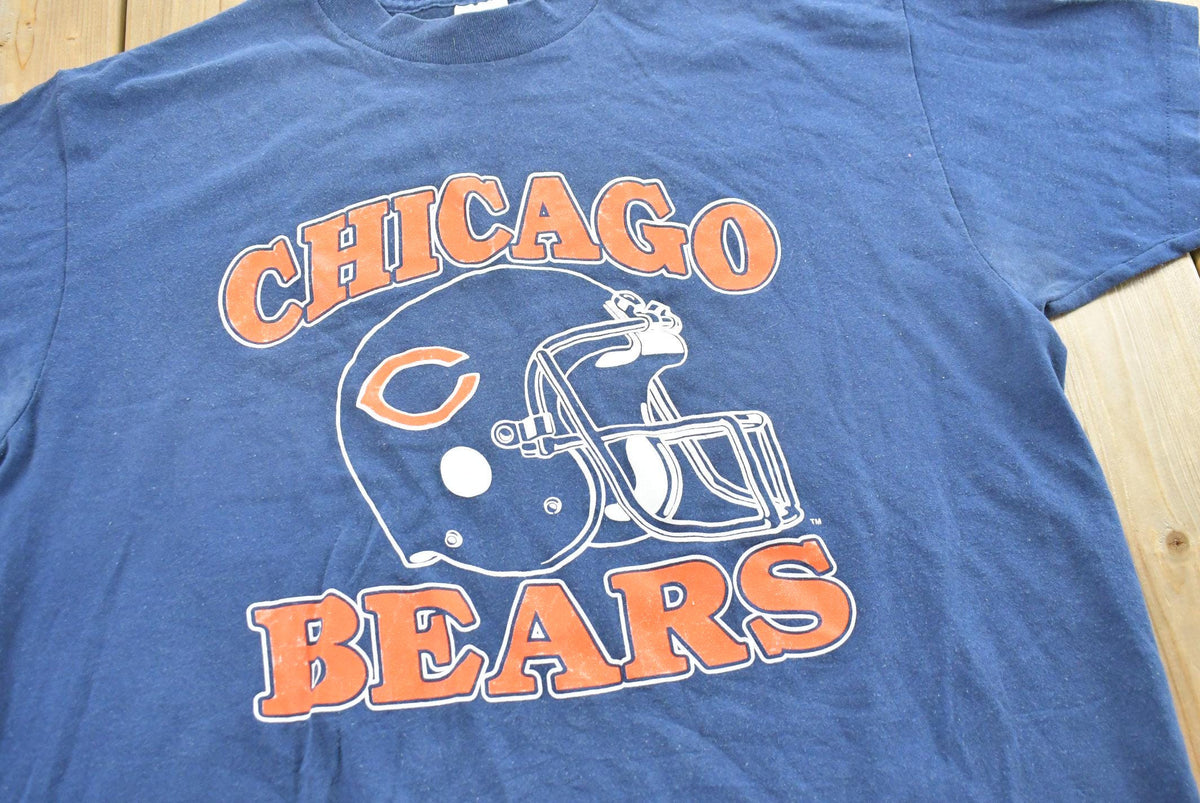 Vintage 1980s Trench Chicago Bears NFL Graphic T-Shirt Mens L from propervintagecanada