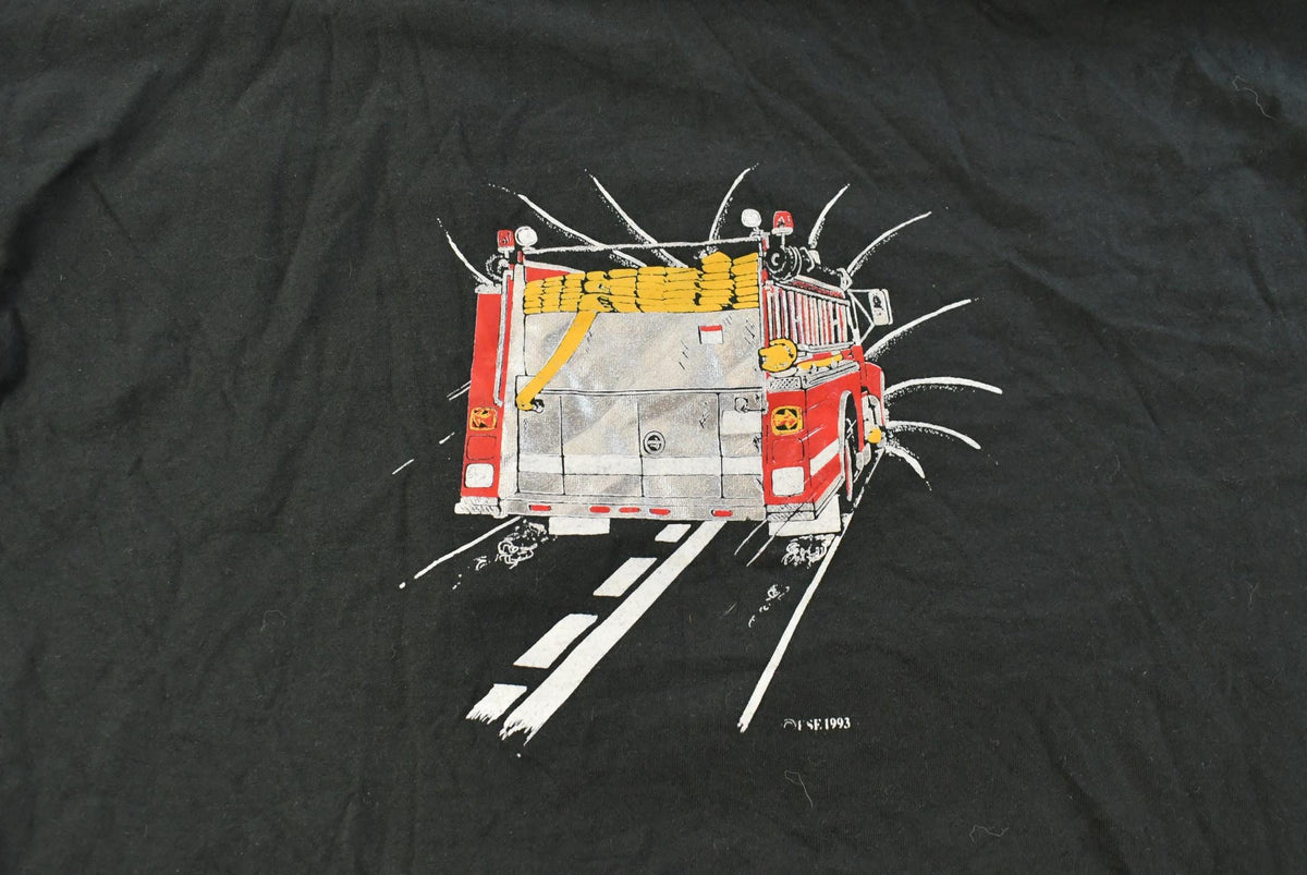 Vintage 1980s Trucker Graphic T-Shirt Men's XL from propervintagecanada
