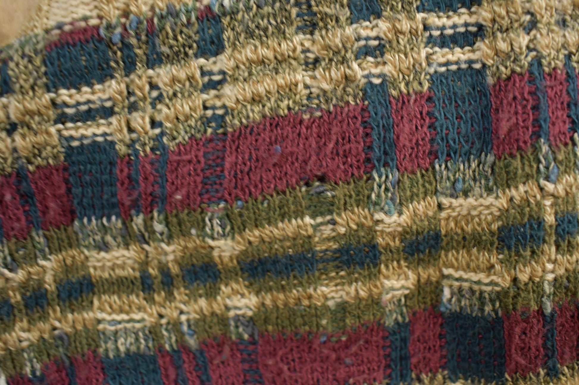 Vintage 1980s TSR USA Knitted Crewneck Sweater Men's Large from propervintagecanada