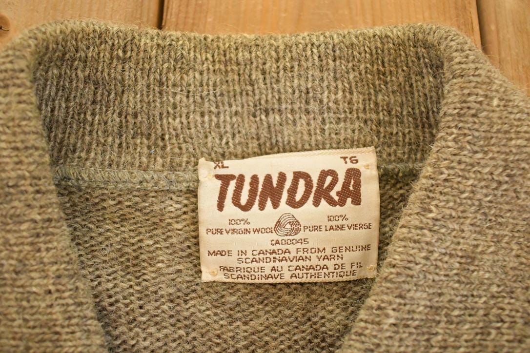 Vintage 1980s Tundra AOP Wool Knit Full Zip Sweater Men's M from propervintagecanada
