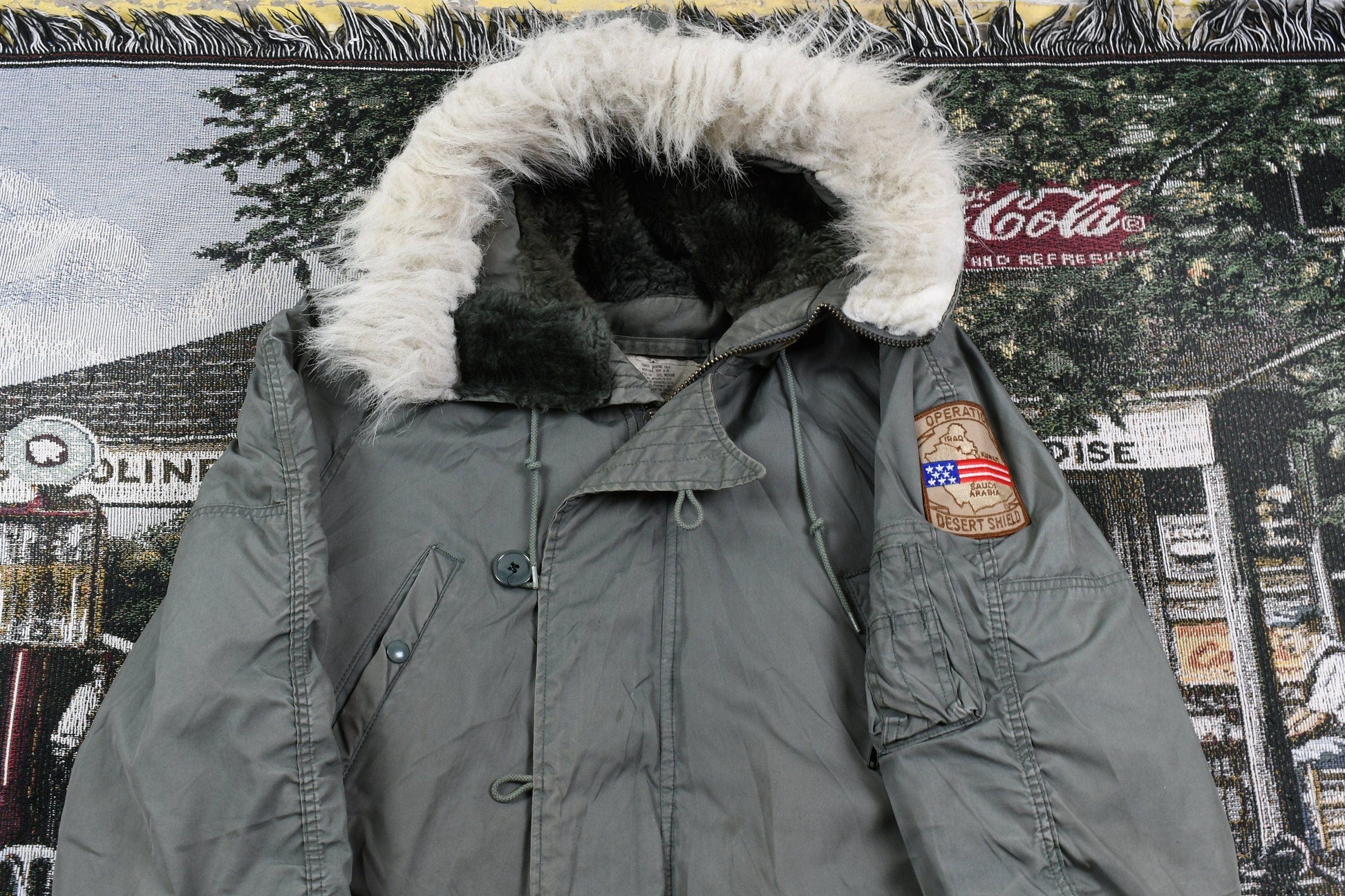 Vintage 1980s United States Army Operation Desert Shield Full Zip Parka Jacket Men's M from propervintagecanada