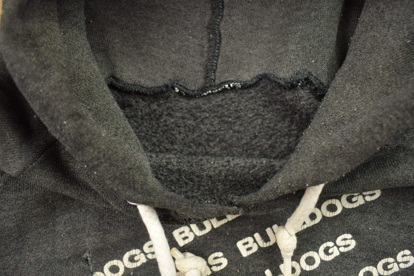 Vintage 1980s University of Georgia Bulldogs Collegiate Hoodie Men's Large from propervintagecanada