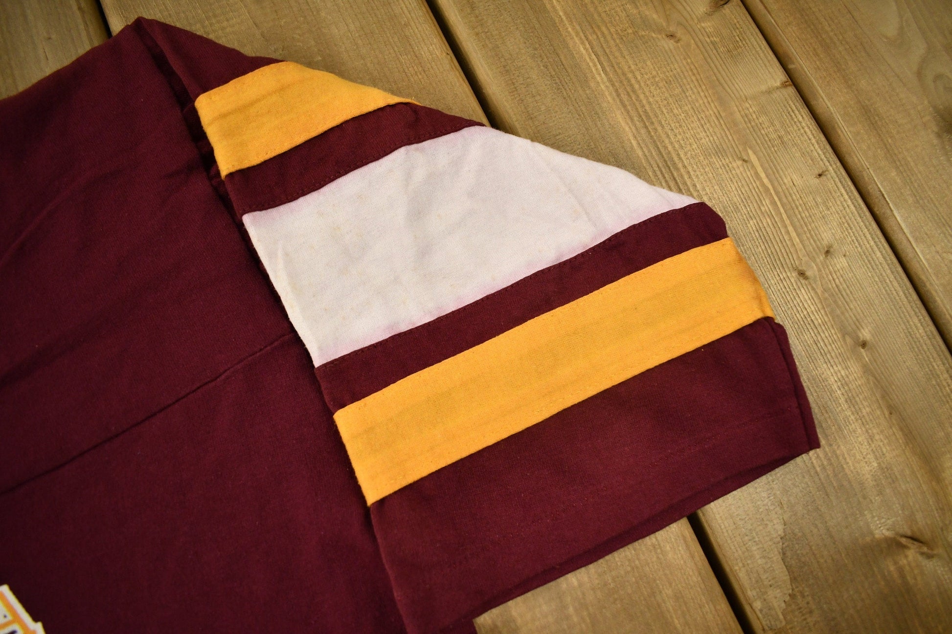 Vintage 1980s University of Minnesota Golden Gophers Collegiate T-Shirt Men's Large from propervintagecanada