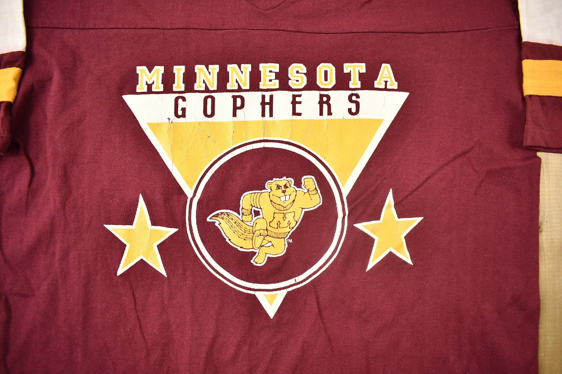Vintage 1980s University of Minnesota Golden Gophers Collegiate T-Shirt Men's Large from propervintagecanada