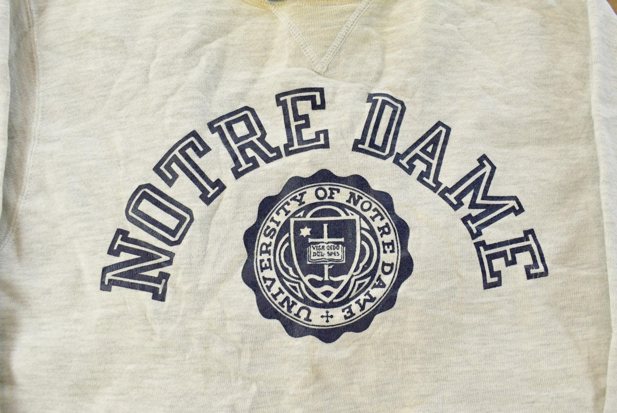Vintage 1980s University Of Notre Dame Fighting Irish Crewneck Sweatshirt Men's S from propervintagecanada