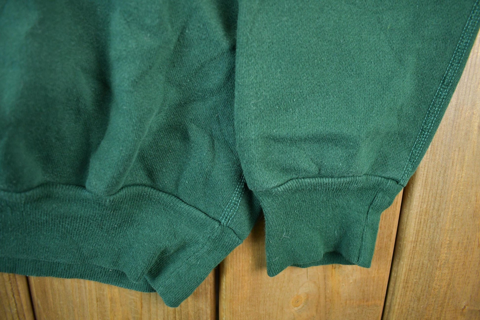 Vintage 1980s University of Toronto Collegiate Crewneck Sweatshirt Men's Medium from propervintagecanada