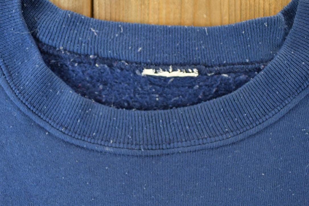 Vintage 1980s US Navy University Crewneck Men's XL from propervintagecanada