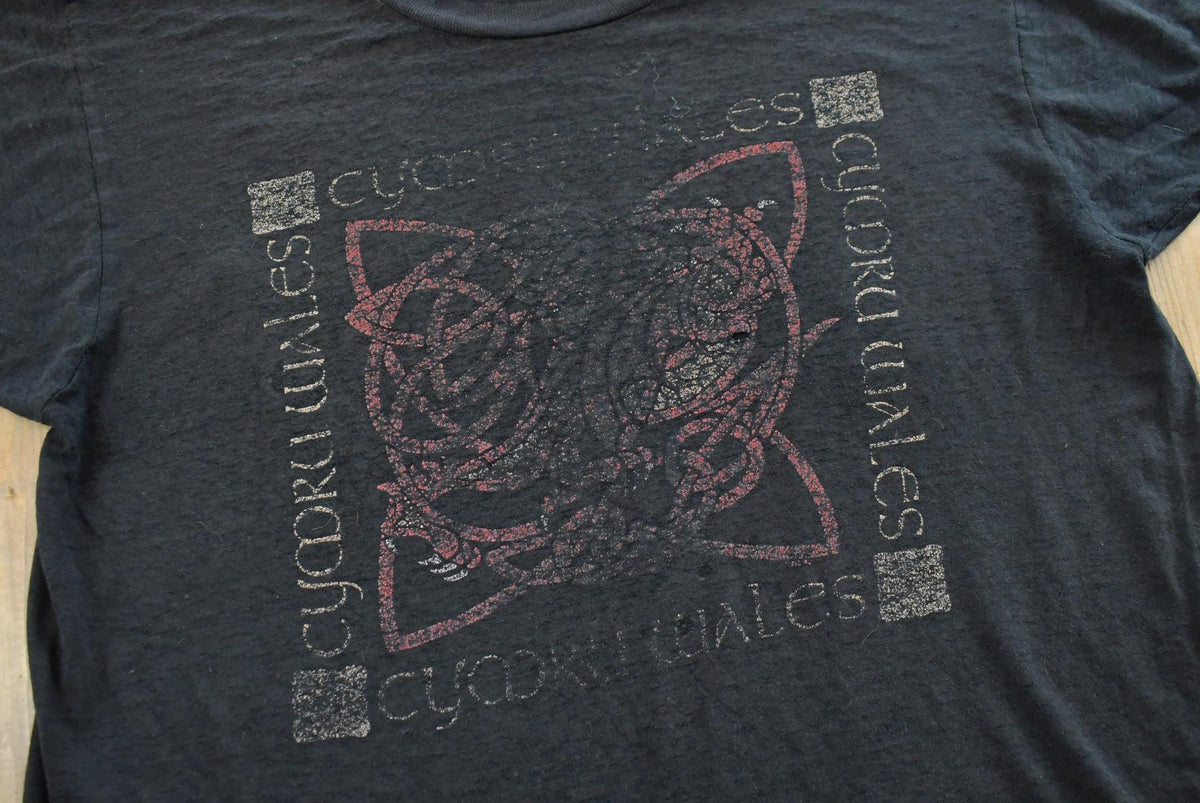 Vintage 1980s Wales Gaelic Souvenir T-Shirt Men's XL from propervintagecanada