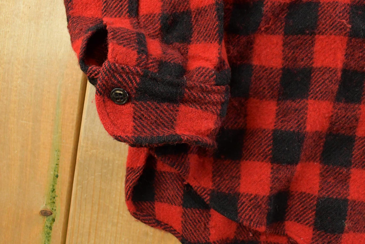Vintage 1980s Woolrich Buffalo Plaid Flannel Button Up Shirt Men's 2XL from propervintagecanada