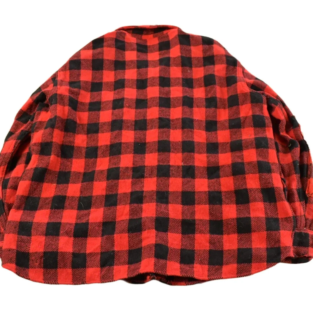 Vintage 1980s Woolrich Buffalo Plaid Flannel Button Up Shirt Men's XL from propervintagecanada