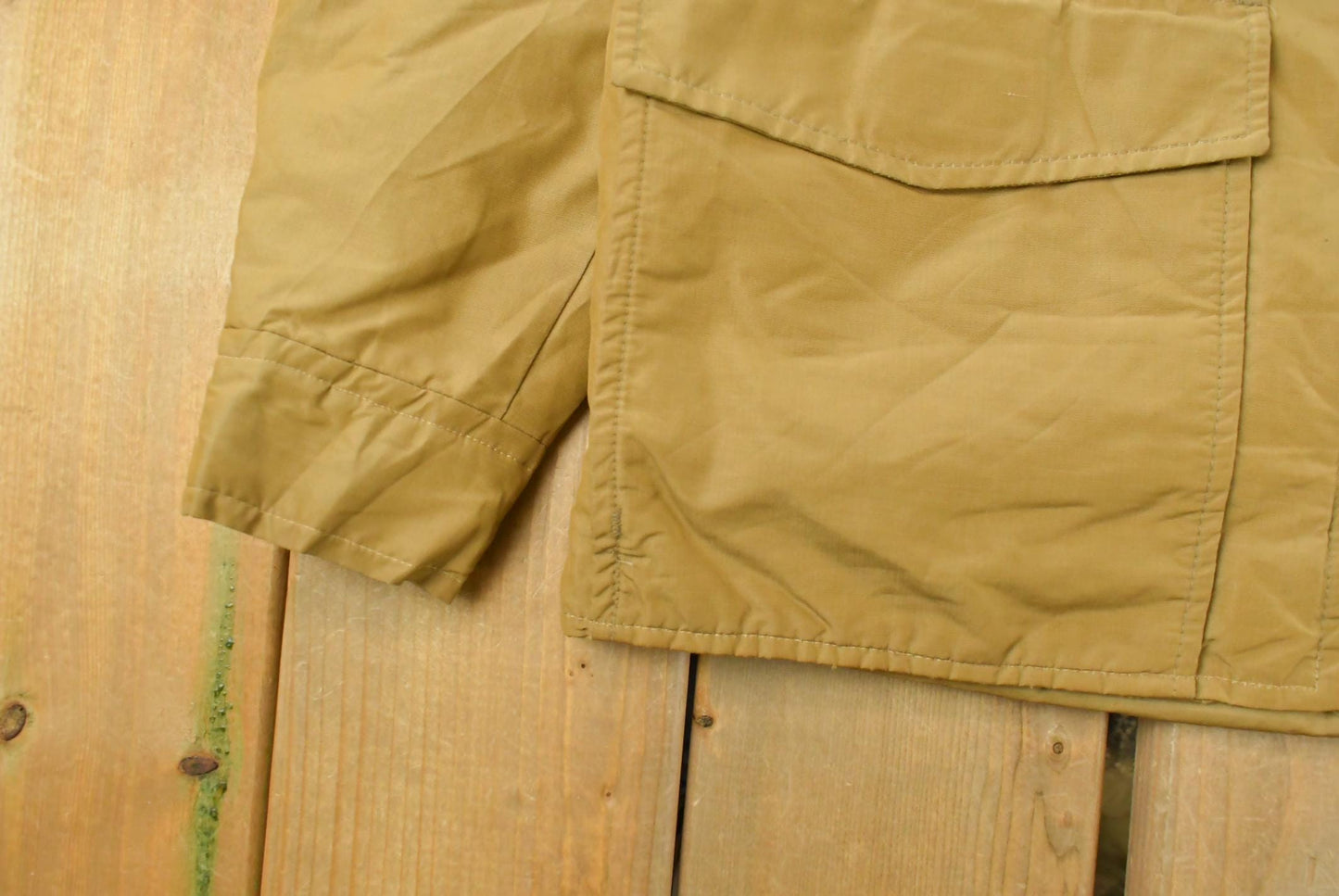 Vintage 1980s Woolrich Faux Fur Collar Jacket Men's Medium from propervintagecanada