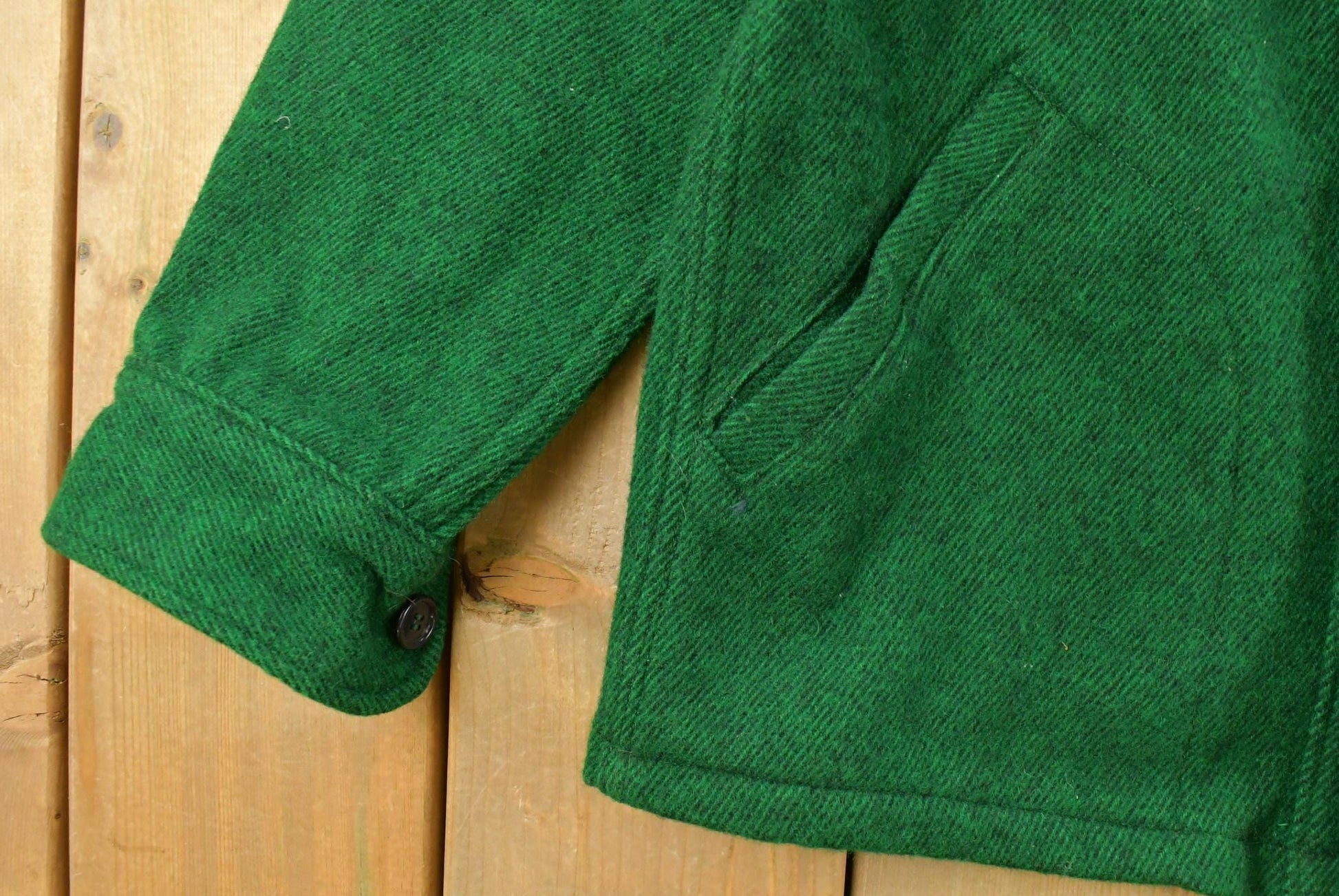 Vintage 1980s Woolrich Flannel Button Up Shirt Shacket Men's Small from propervintagecanada